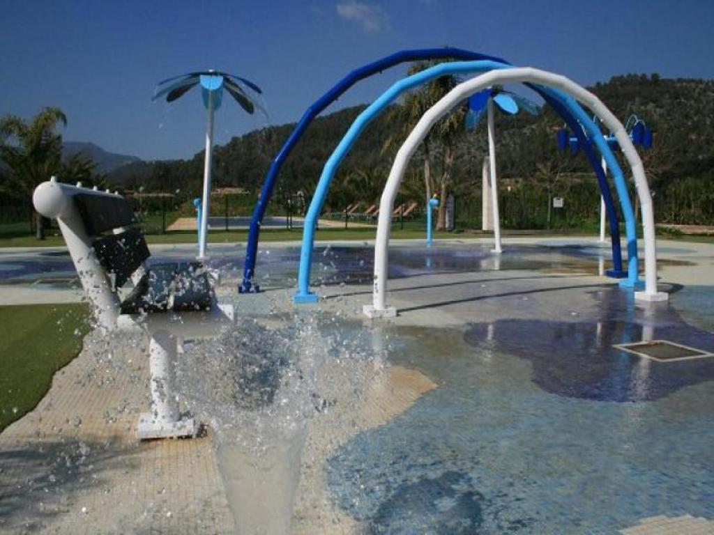 Loftotel Canet Esporles Ngoại thất bức ảnh