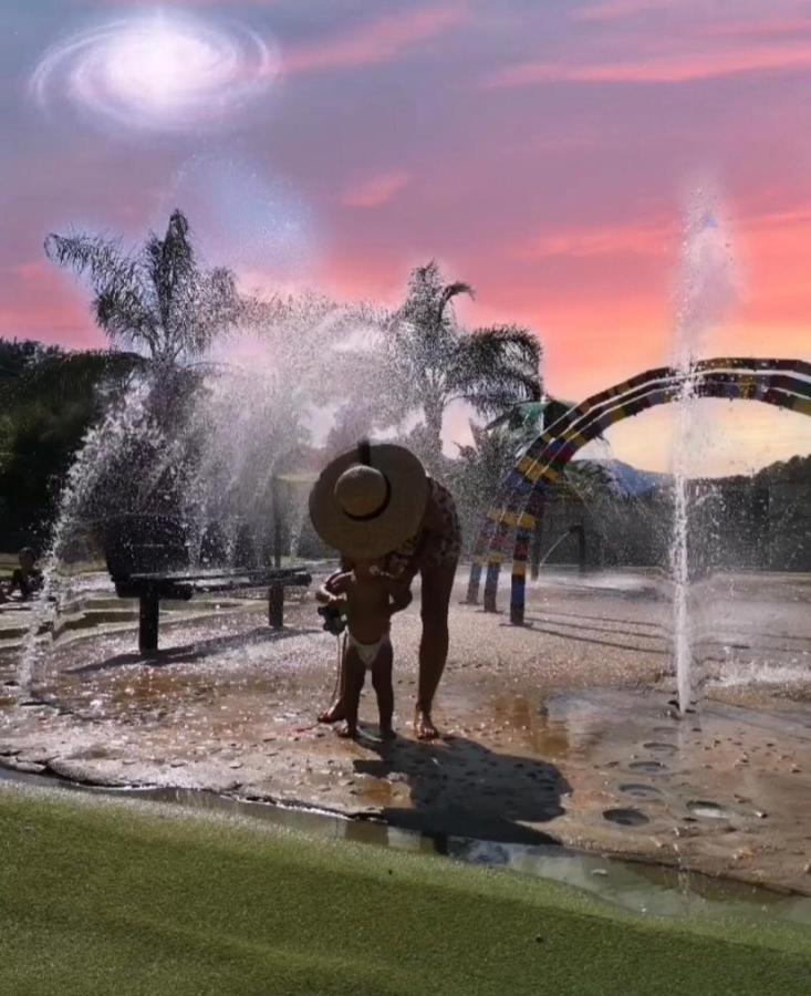 Loftotel Canet Esporles Ngoại thất bức ảnh