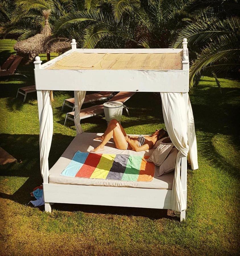 Loftotel Canet Esporles Ngoại thất bức ảnh